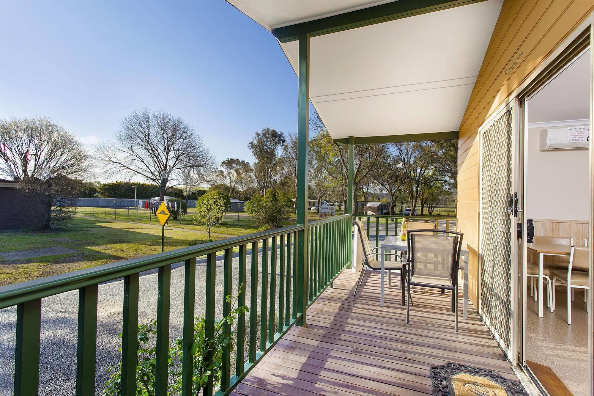 Armidale Tourist Park Hotel Exterior photo